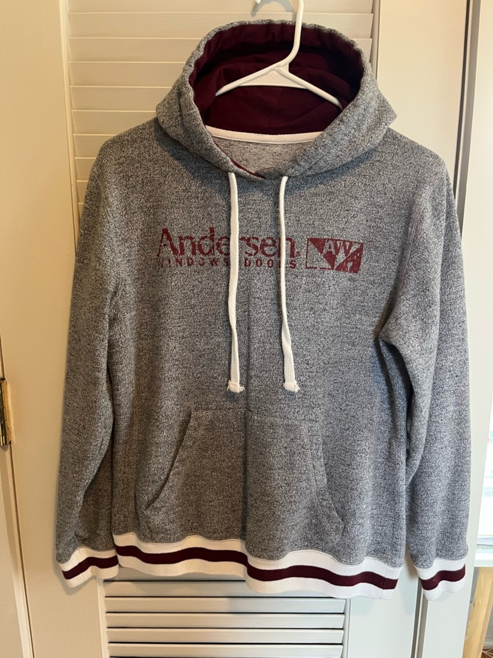Andersen Men’s Gray Hooded Sweatshirt with Maroon Accents